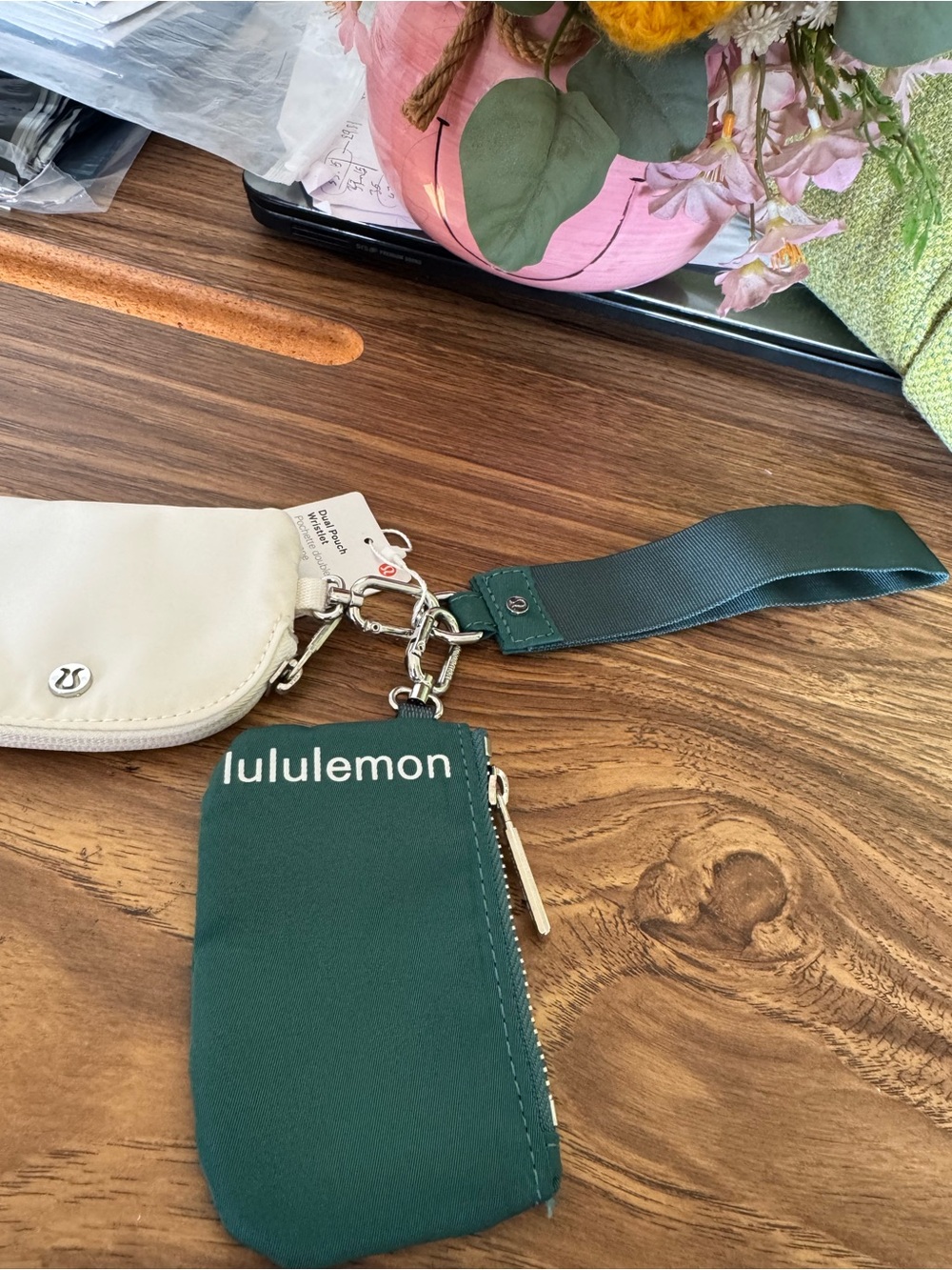 Dual pouch - Picture 4 of 6